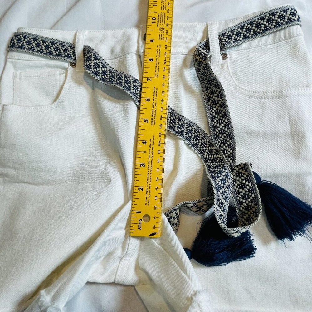 Women Maurices M High Rise Cut Off Stitched White Denim Blue Jean Shorts Size 4 - Picture 10 of 10